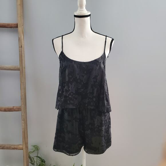 BCBGeneration Black Spaghetti Strap Tiered Shimmer Romper S - Picture 1 of 13